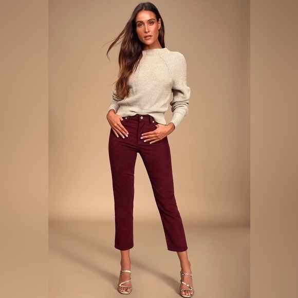 LEVI’S Wedgie Fit Corduroy Straight-Leg Cropped Pants Burgundy - Picture 3 of 13
